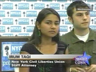 Click to watch 3.2 MB .wmv Video (3 min) of Protester Training by NYCLU Lawyers